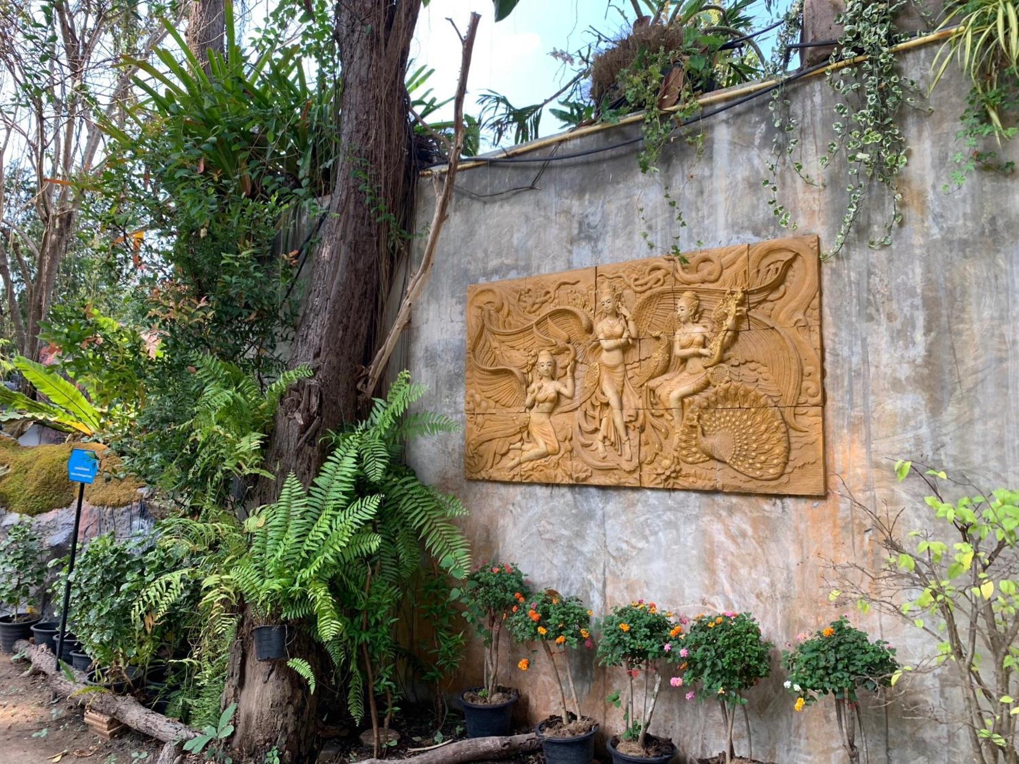 Baan Pingkan Wellness Resort San Kamphaeng Exteriér fotografie